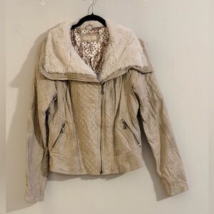 Guess Tan Quilted Bomber Jacket with Plush Collar Size L